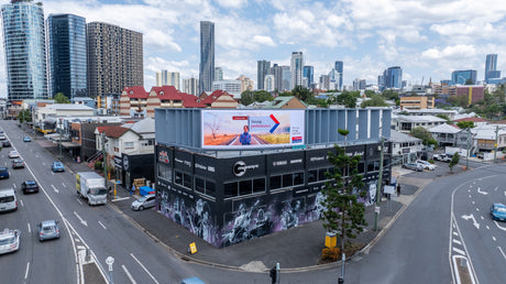 Top Signage Trends in 2025: What Your Business Needs to Know