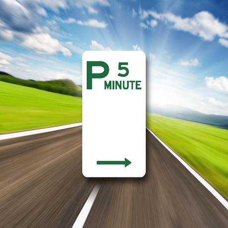 5 minute parking sign with arrow to the right on ALU panel